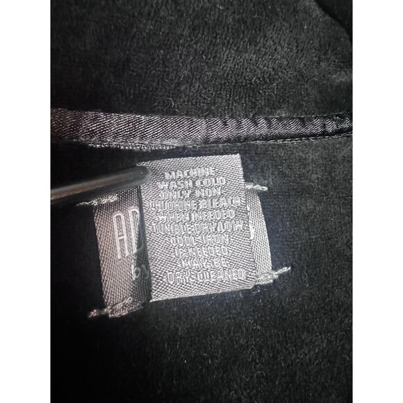 Additions by Chico's Women's Velvet Black Full Zip Long Sleeve Jacket Size 2 (L) - Picture 5 of 7